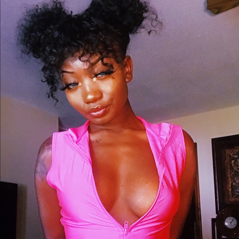 Meet your Posher, Myesha